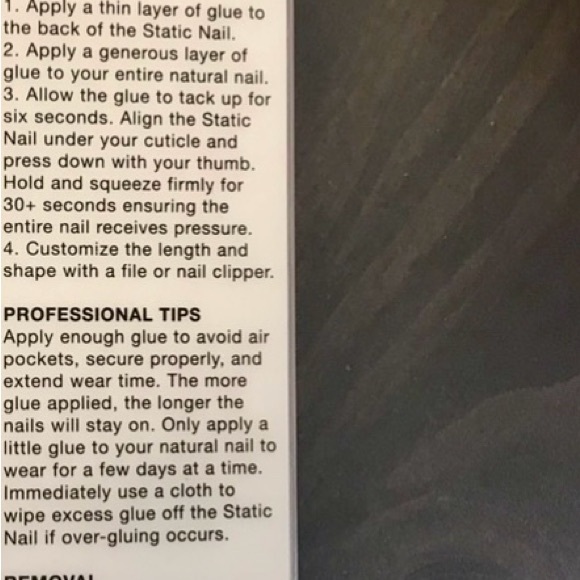 Static Nails Reusable Pop-On Manicure - Nude and White - Picture 2 of 3